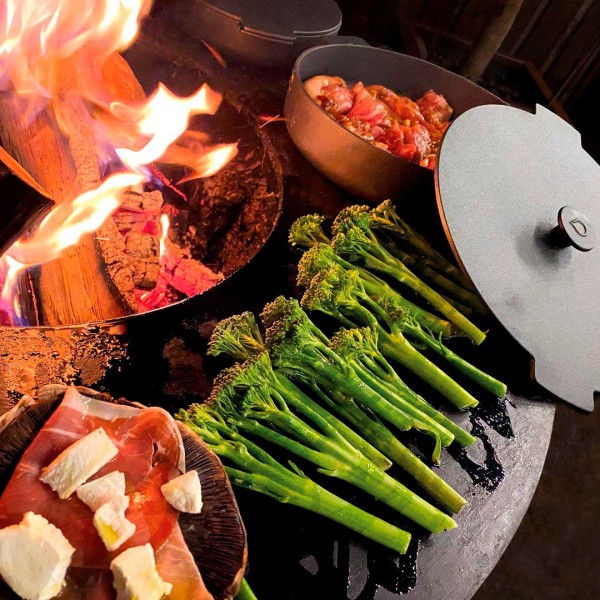 olla de hierro fundido para barbacoa