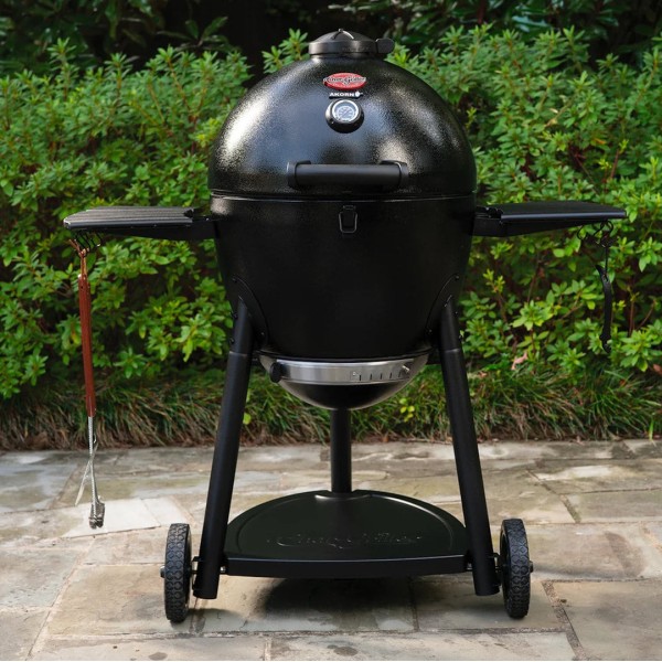 Kamado Char-Griller Akorn
