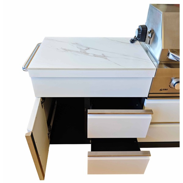 cocina de exterior con cajones