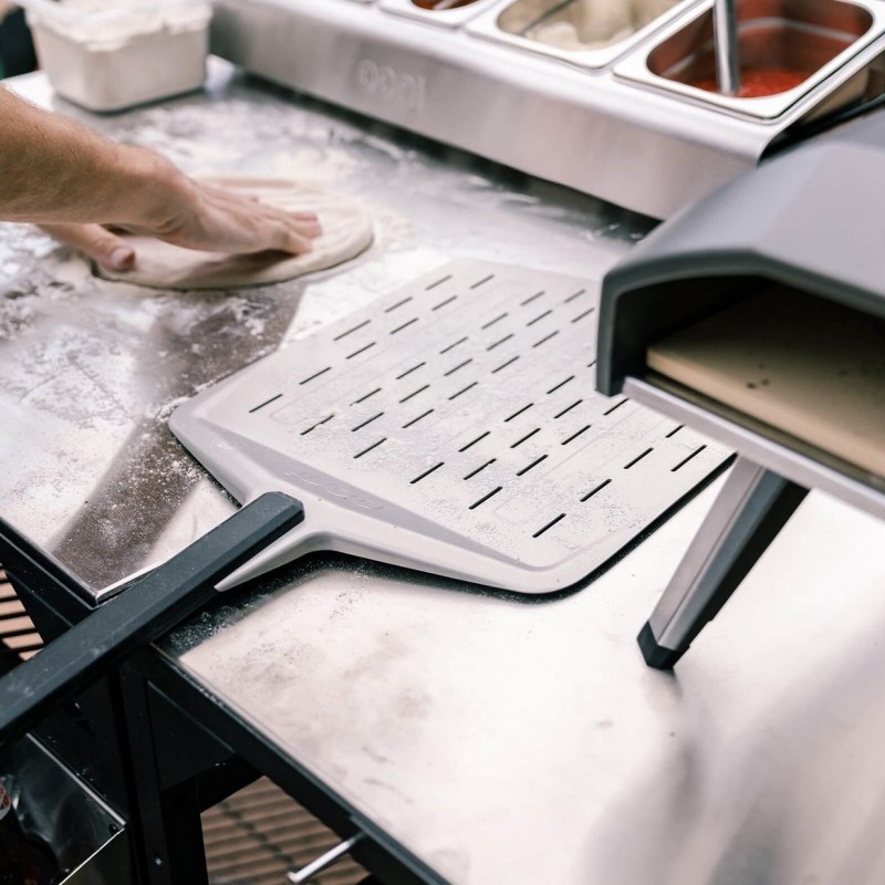 Pala para Pizza Ooni 35 cm. Perforada