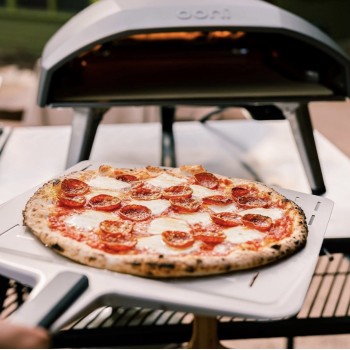 Pala para Pizza Ooni 35 cm. Perforada 2