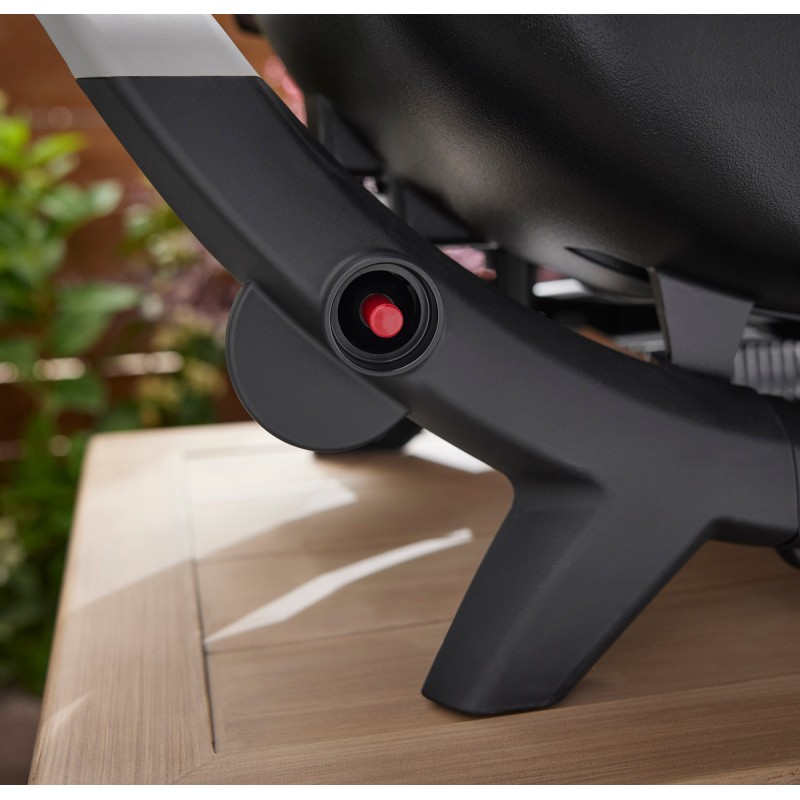 Weber Q 2100 Negra