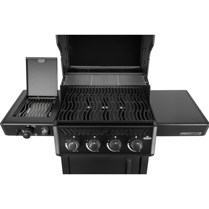 Napoleon Freestyle PRO 425 Negra con Quemador Lateral Sizzle Zone