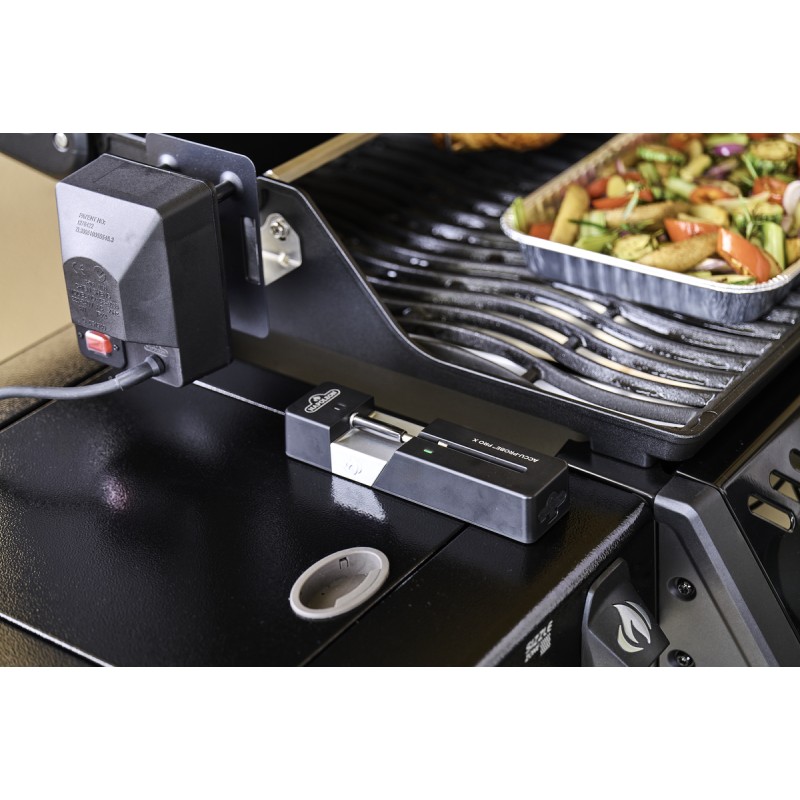 Napoleon Freestyle PRO 425 Negra con Quemador Lateral Sizzle Zone
