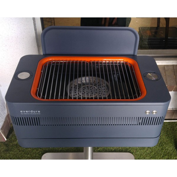 Barbacoa de Carbón con Rustidor Fusion Everdure by Heston Blumenthal