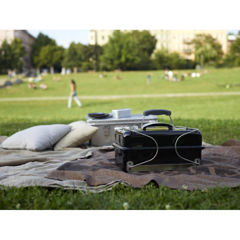 Go-anywhere black carbón