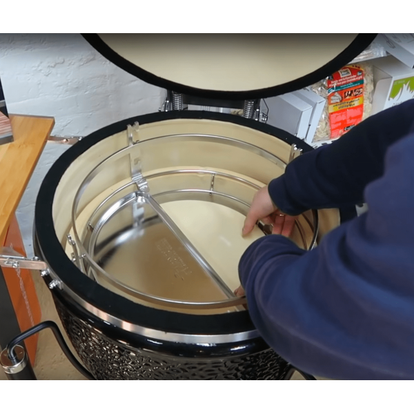 Kamado Monolith Classic Pro Series 2.0 Negro con Pies