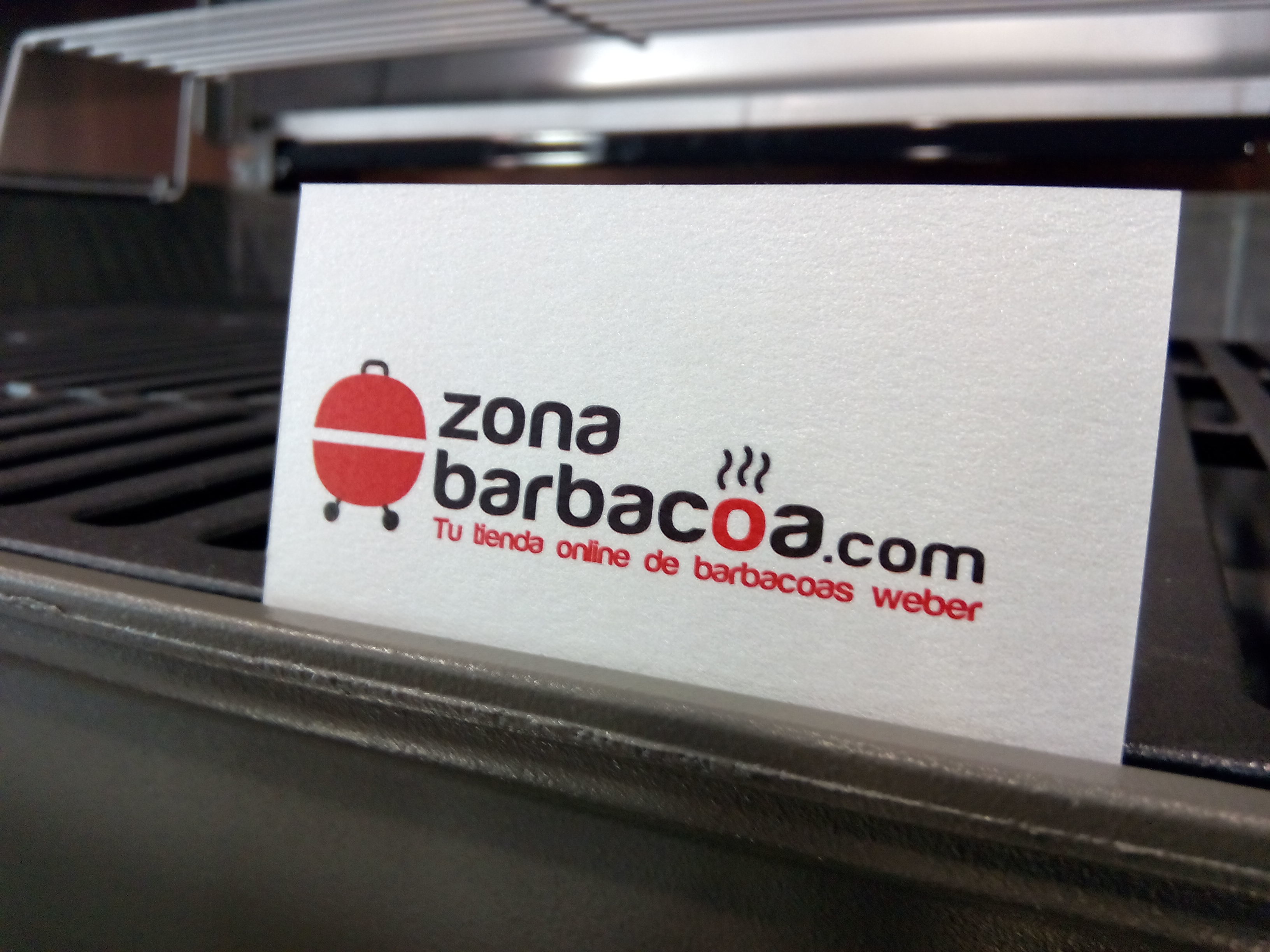 Zonabarbacoa.com tu tienda online de barbacoas Weber